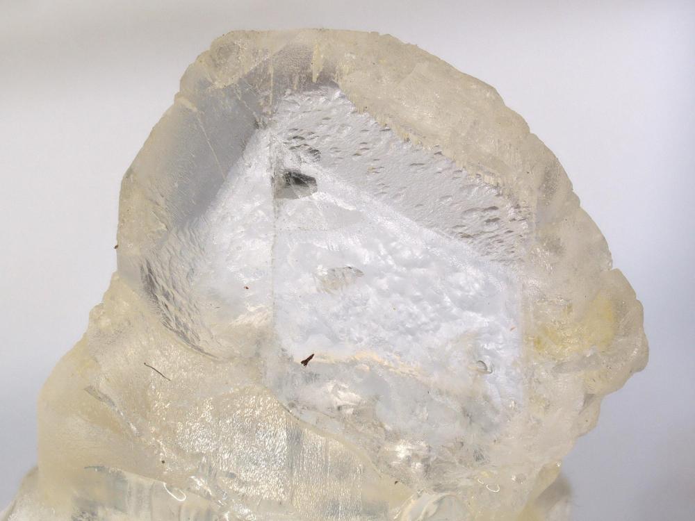 Beryllonite